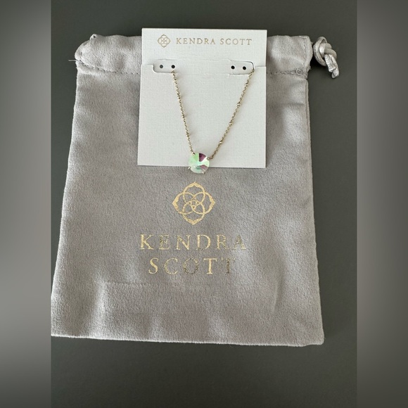 Kendra Scott Jolie Pendant Necklace in Gold, Dichroic Glass - Picture 5 of 6